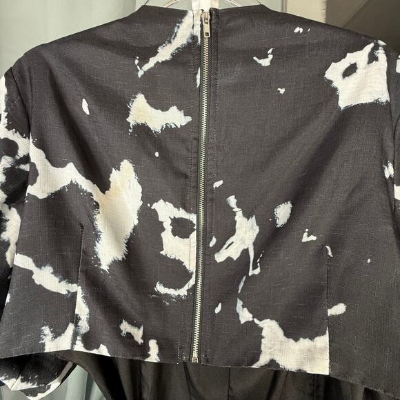 L'ATISTE BY AMY 1X Cut Out Mini Dress w/Balloon Sleeves Black & White Tie Dye - Picture 12 of 13